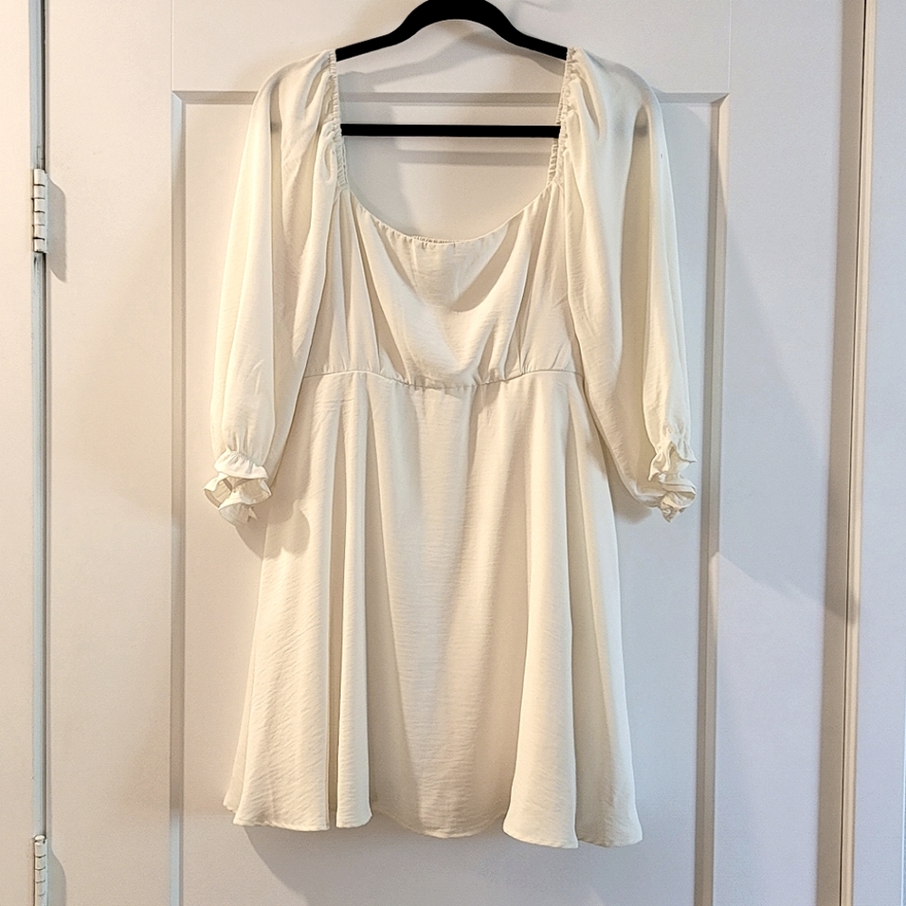 NWT FOREVER21 VANILLA SKATER DRESS WITH PEASENT SLEEVES SIZE L